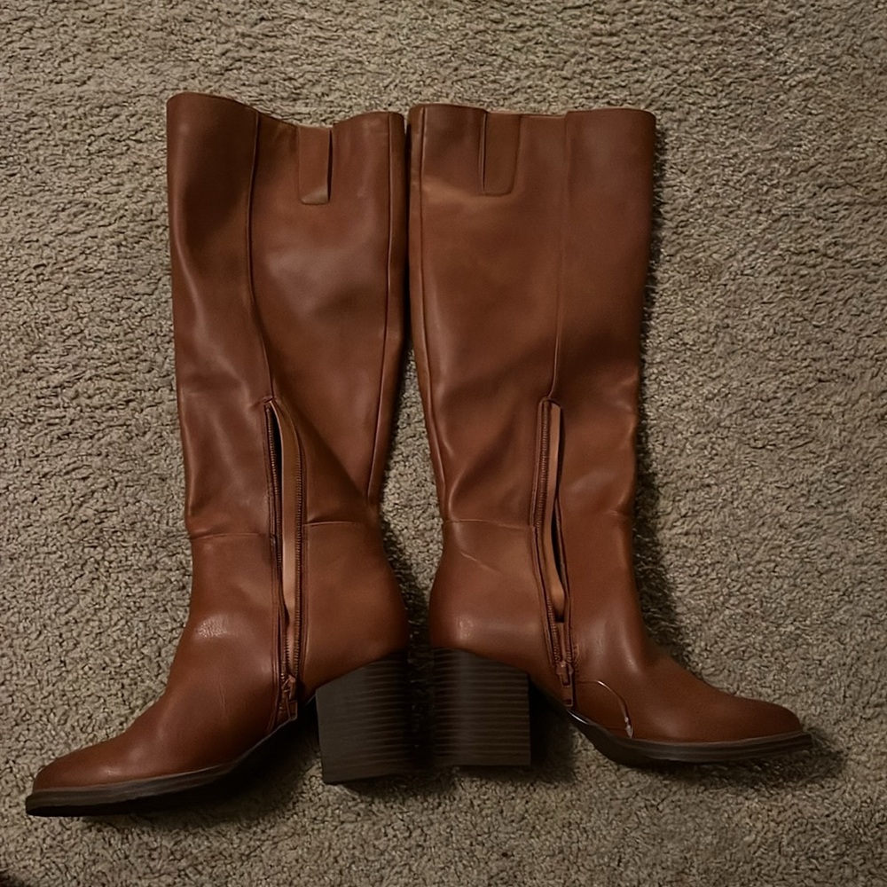 Zodiac boots